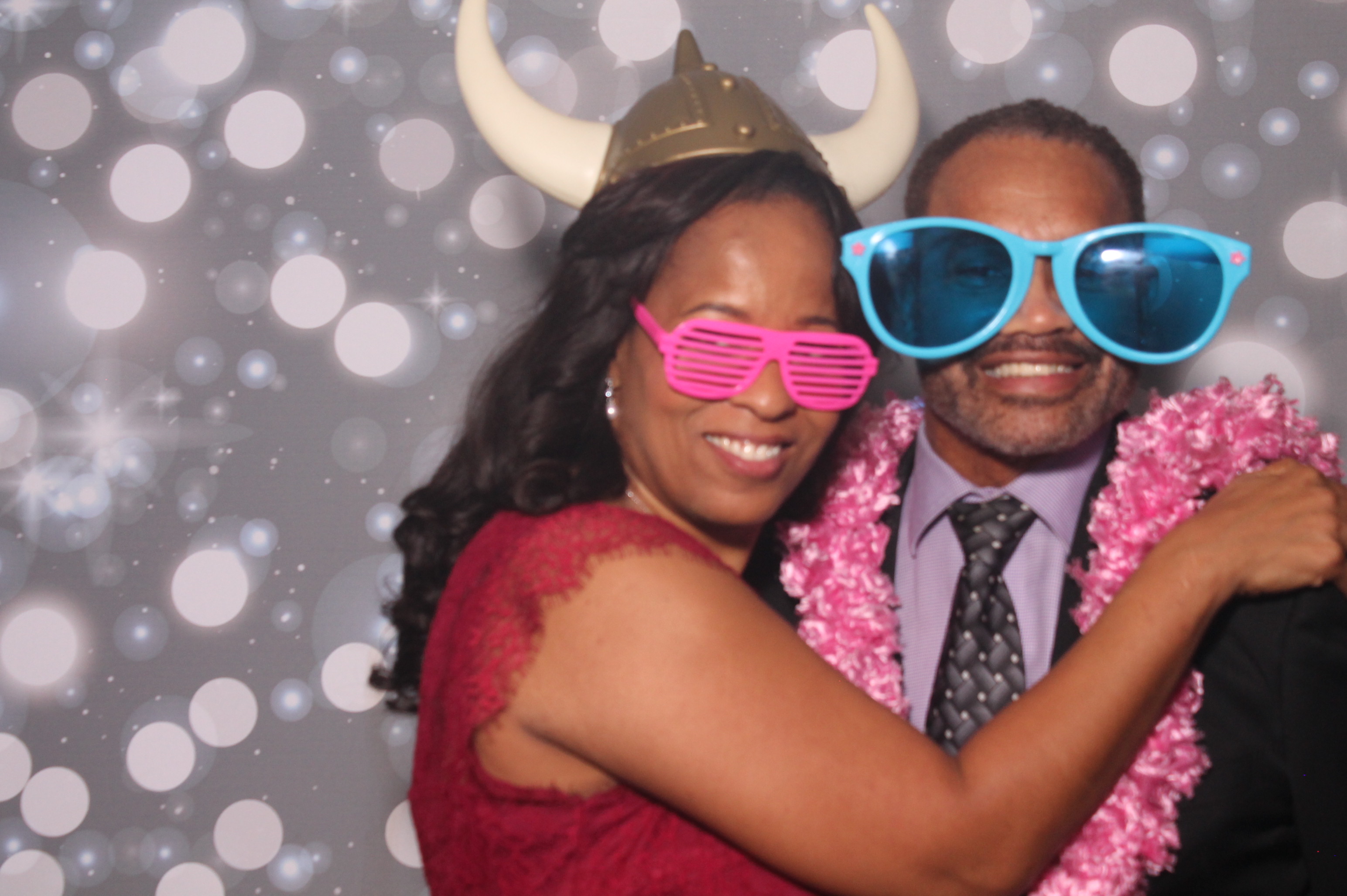 Brandy & Jordan | View more photos from the event at gallery.photoboothcincy.com/u/PhotoBoothCincy/Brandy-Jordan